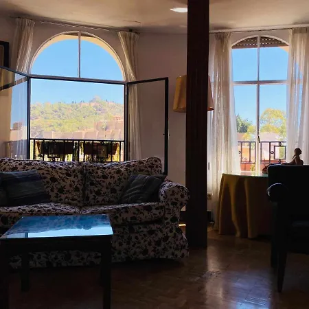 Afligidos Apartamento Con Vistas A La Alcazaba *